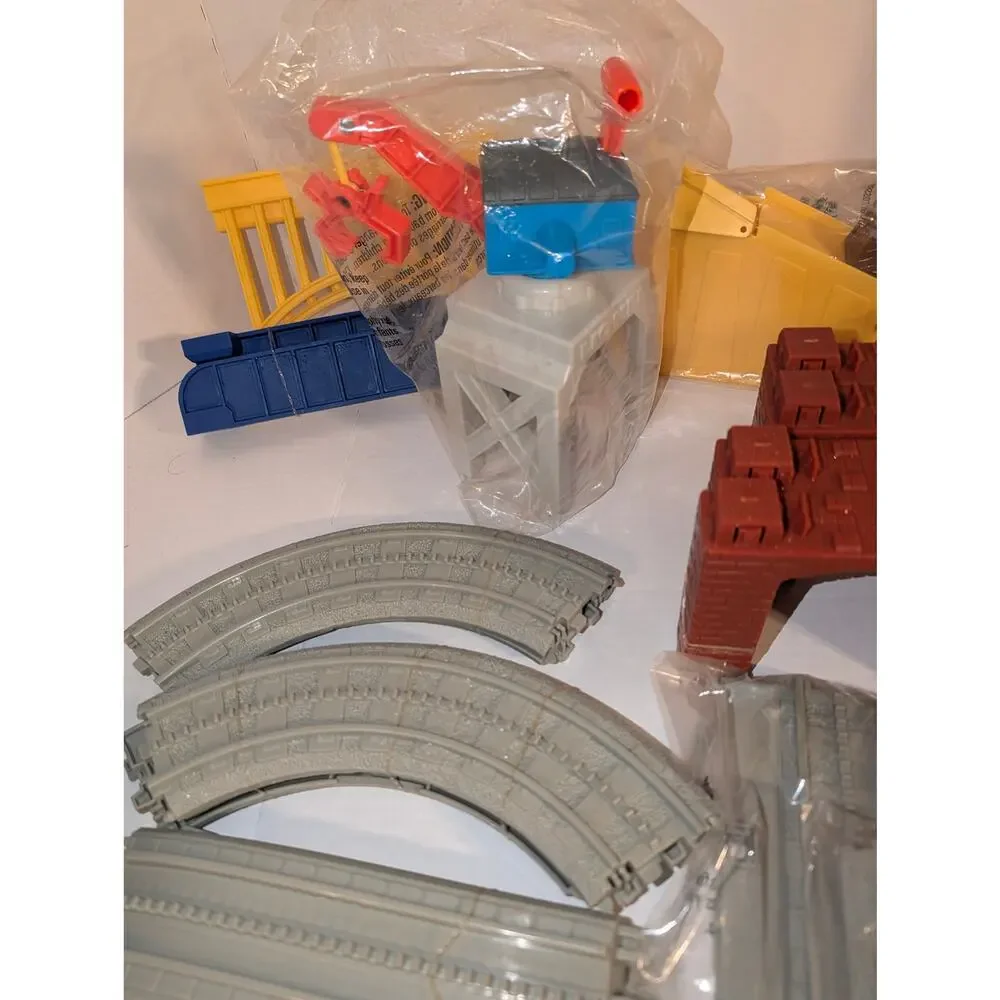 Lionel Little Lines Freight Train Set #7-11370 Remote Control NEW Complete READ